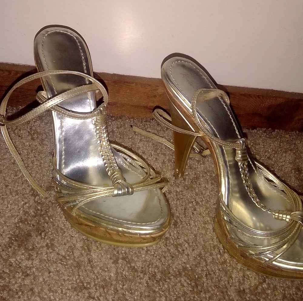 Women heels, size 7m, Gold/silver